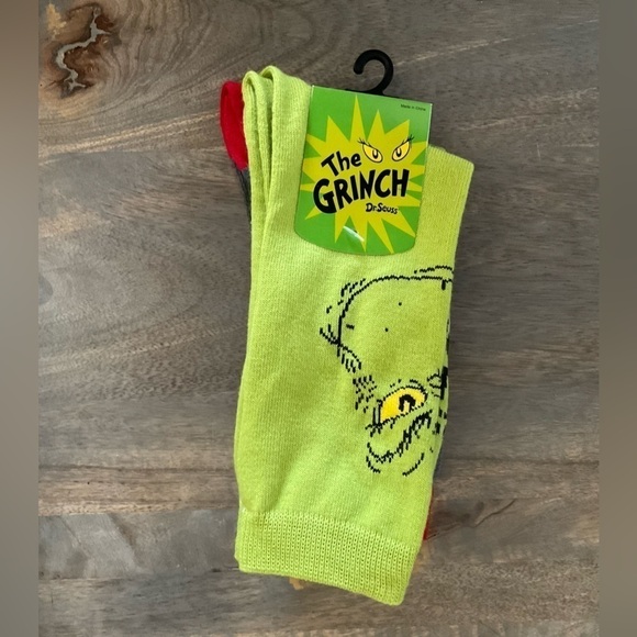 Dr. Seuss the Grinch 2 Pairs Casual Socks - Picture 2 of 6
